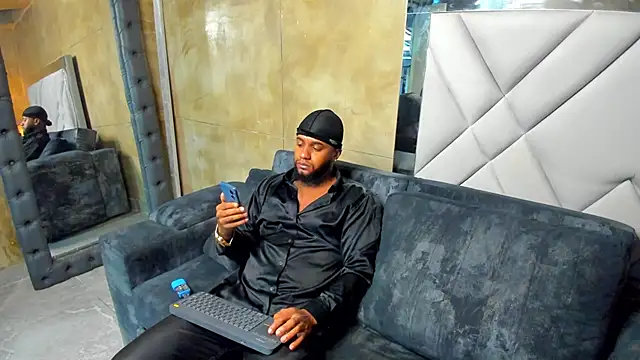 jay jhonson01 online show from December 2025 03:50:01 AM