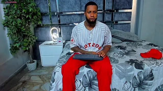 jay jhonson01 online show from March 2026 04:32:02 AM