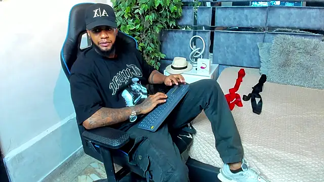 jay jhonson01 online show from March 2026 04:30:02 AM