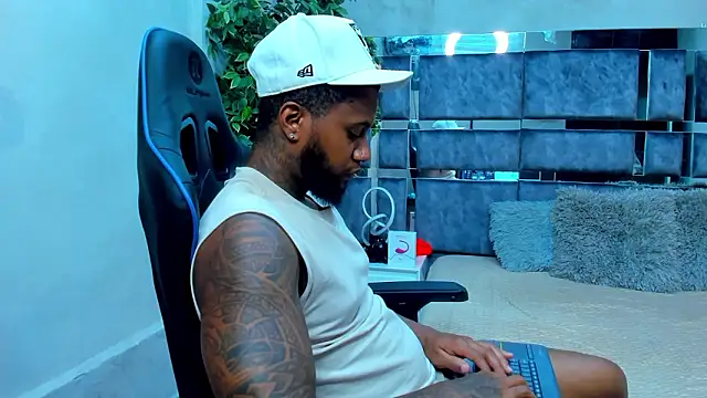 jay jhonson01 online show from March 2026 03:56:04 AM