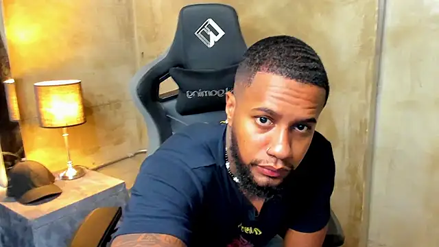 jay jhonson01 online show from December 2025 03:06:02 AM