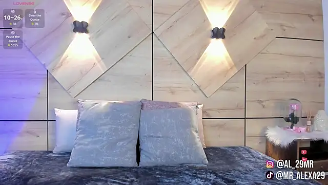 sussan fox  online show from February 2026 07:33:02 PM