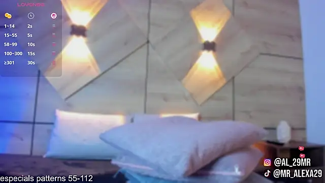 sussan fox  online show from March 2026 08:00:02 PM