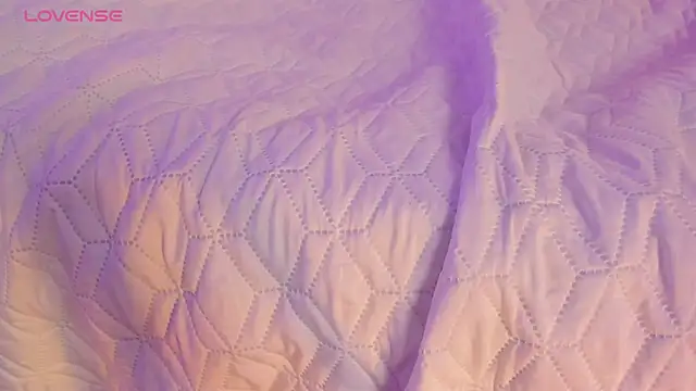 Amelia Saenz  online show from April 2026 09:39:33 PM