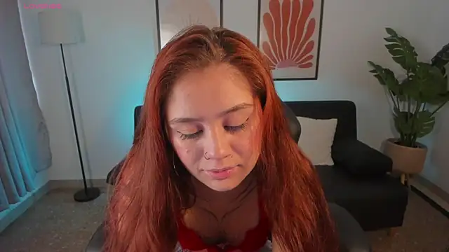 Snapshot of Amelia_Saenz_ chatting on July 2026 06:04:01 PM Amelia Saenz online show from July 2026 06:04:01 PM