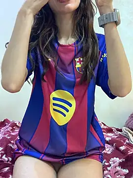 yasmina2020 online show from April 2026 04:46:02 PM
