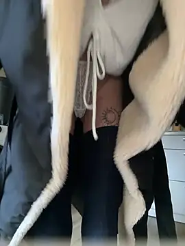 dein traumchen online show from February 2026 01:00:01 PM