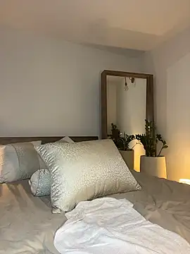 Lena-Williamss online show from January 2026 02:15:02 AM