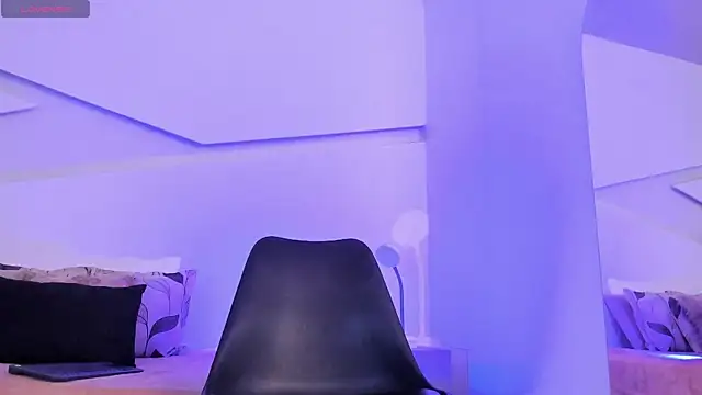 SmoothAlpha  online show from May 2026 09:40:02 PM