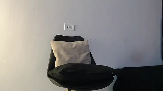 SmoothAlpha  online show from February 2026 02:28:01 PM