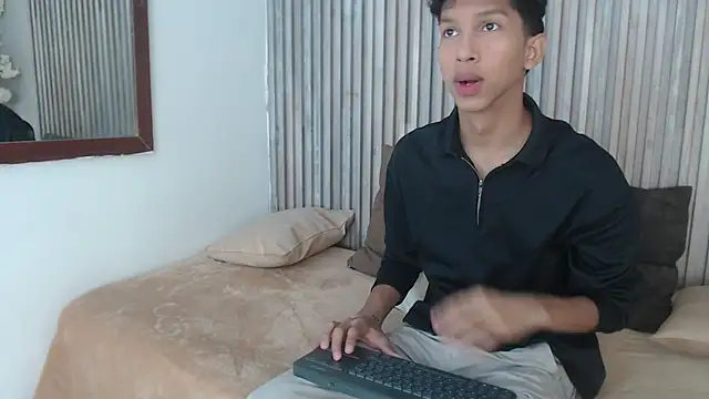 SmoothAlpha  online show from January 2026 02:12:01 PM