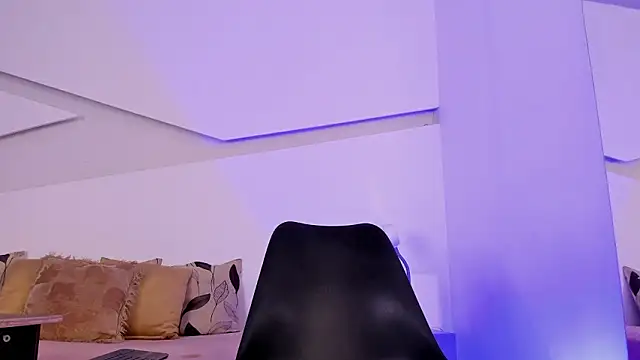 SmoothAlpha  online show from March 2026 09:33:02 PM