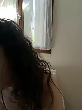 CoquineCharmeuse online show from April 2026 12:18:02 PM