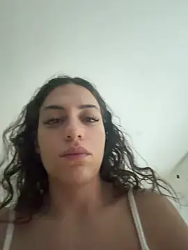 CoquineCharmeuse online show from May 2026 08:07:02 AM
