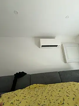 CoquineCharmeuse online show from April 2026 01:37:01 PM