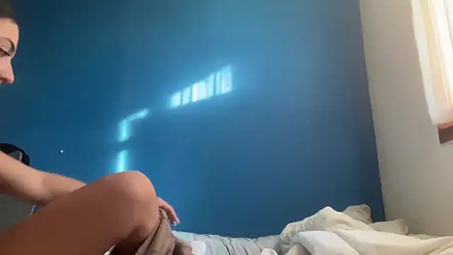 Snapshot of CoquineCharmeuse chatting on January 2026 01:16:02 PM CoquineCharmeuse online show from January 2026 01:16:02 PM