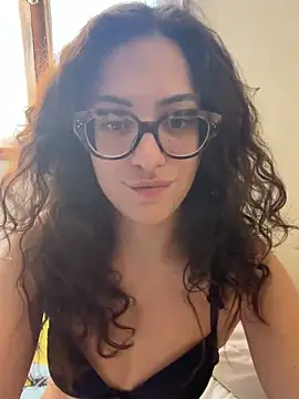 CoquineCharmeuse online show from April 2026 01:29:02 PM