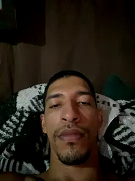 Snapshot of rocchw chatting on December 2025 02:00:02 PM rocchw online show from December 2025 02:00:02 PM