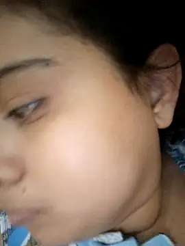 Rousse uwu online show from February 2026 03:44:01 PM