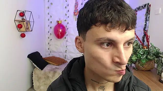 Snapshot of Noah_Vera chatting on December 2025 03:44:02 AM Noah Vera online show from December 2025 03:44:02 AM