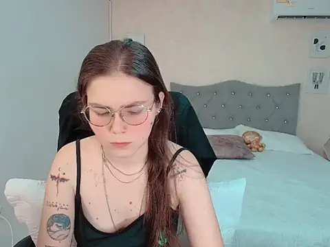 Snapshot of lexalove_doll chatting on February 2026 01:57:02 AM lexalove doll online show from February 2026 01:57:02 AM