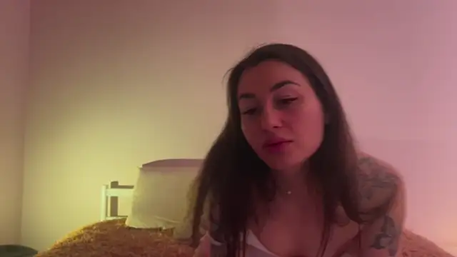 Snapshot of Alice_Blissful chatting on December 2025 07:24:02 AM Alice Blissful online show from December 2025 07:24:02 AM