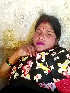 Snapshot of Mahi_bigg chatting on December 2025 07:12:01 AM Mahi bigg online show from December 2025 07:12:01 AM