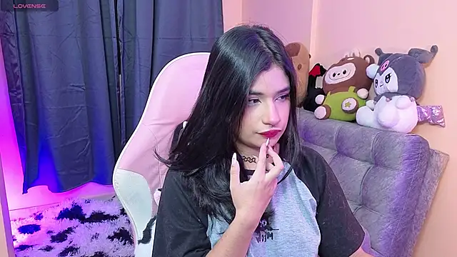 Snapshot of bonnieTaylor1 chatting on June 2026 01:43:01 AM bonnieTaylor1 online show from June 2026 01:43:01 AM