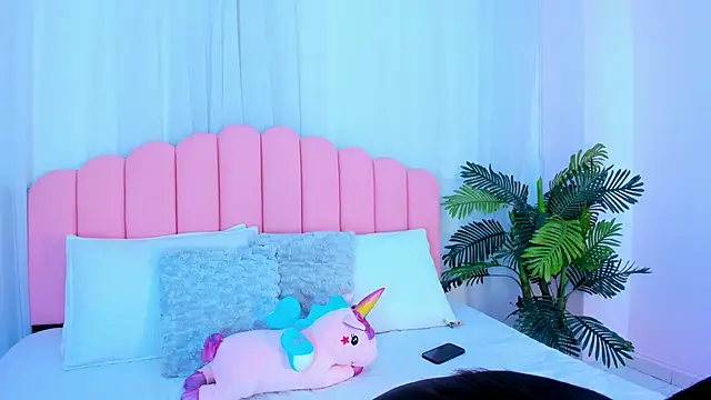  Stephany lee online show from December 2025 05:07:01 AM