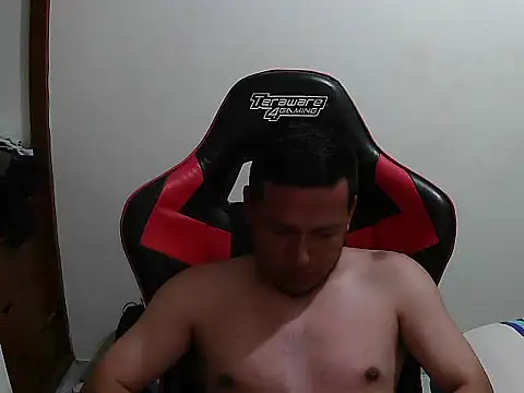 Snapshot of MonkeydacexD94 chatting on December 2025 03:29:02 PM MonkeydacexD94 online show from December 2025 03:29:02 PM