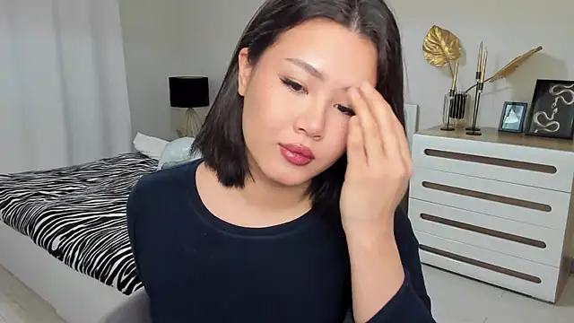 Brunette Charm online show from February 2026 04:12:02 AM