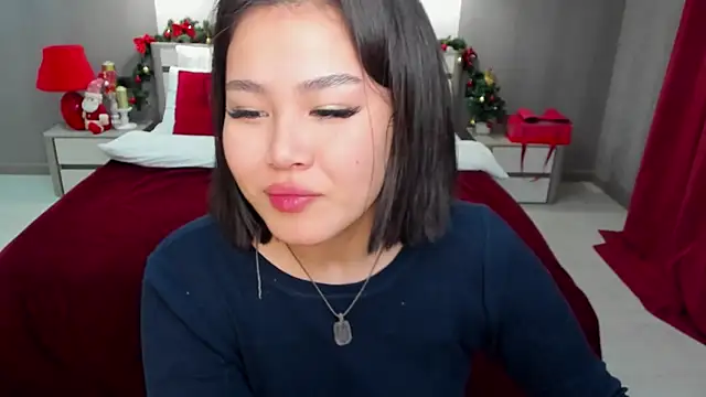 Brunette Charm online show from December 2025 06:09:02 PM