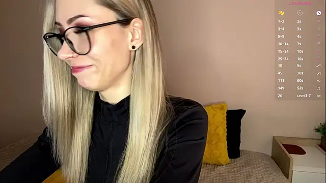 sun under skyy online show from February 2026 08:25:01 AM