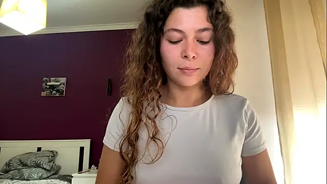 Snapshot of AdrienParviainen chatting on December 2025 10:32:02 AM AdrienParviainen online show from December 2025 10:32:02 AM