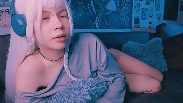 PeacchyPawss online show from April 2026 03:08:02 AM