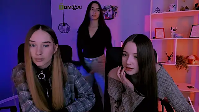 mila firee online show from April 2026 09:01:02 AM