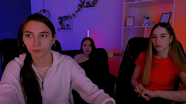 mila firee online show from April 2026 08:53:01 AM