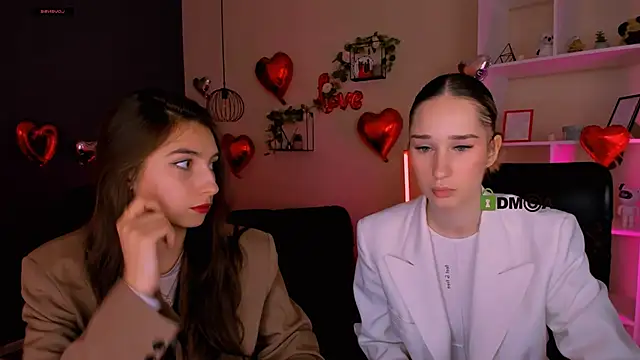 mila firee online show from February 2026 09:33:01 AM