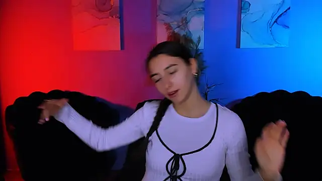 mila firee online show from December 2025 10:10:01 AM