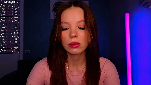 Snapshot of Cara_Sweet1 chatting on February 2026 02:07:01 PM Cara Sweet1 online show from February 2026 02:07:01 PM