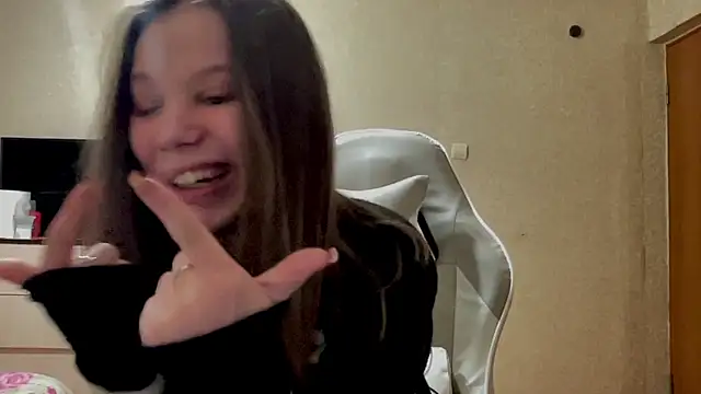 Snapshot of Cara_Sweet1 chatting on January 2026 06:25:02 PM Cara Sweet1 online show from January 2026 06:25:02 PM