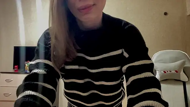 Snapshot of Cara_Sweet1 chatting on January 2026 05:53:01 PM Cara Sweet1 online show from January 2026 05:53:01 PM