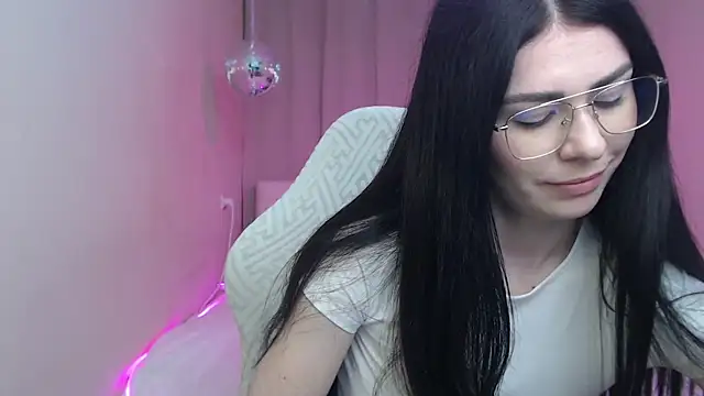 Snapshot of MilaSecret55 chatting on May 2026 06:42:02 AM MilaSecret55 online show from May 2026 06:42:02 AM