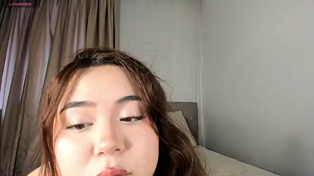 Mia Carmin online show from March 2026 06:35:01 AM