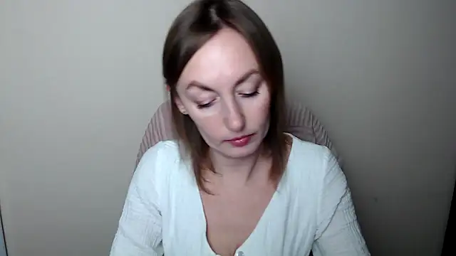 LiaSeass  online show from February 2026 01:11:02 PM