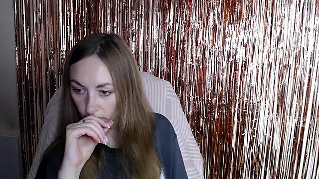 Snapshot of LiaSeass_ chatting on July 2026 12:44:01 PM LiaSeass online show from July 2026 12:44:01 PM