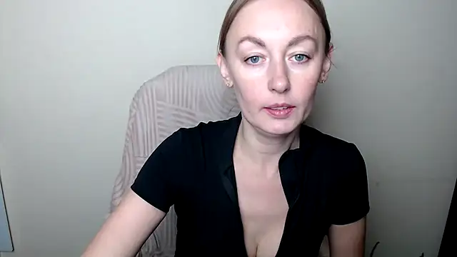 LiaSeass  online show from January 2026 10:07:02 AM