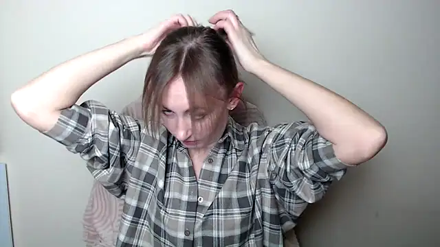 LiaSeass  online show from March 2026 01:15:01 PM