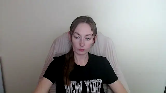 LiaSeass  online show from May 2026 01:15:01 PM