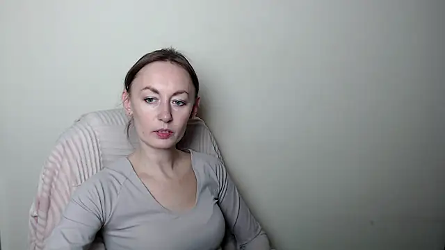 LiaSeass  online show from March 2026 12:21:01 PM